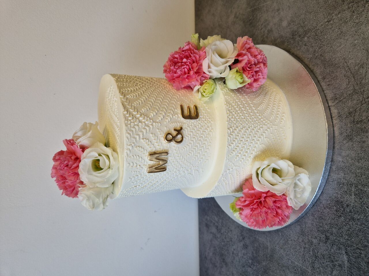 WEDDING CAKE