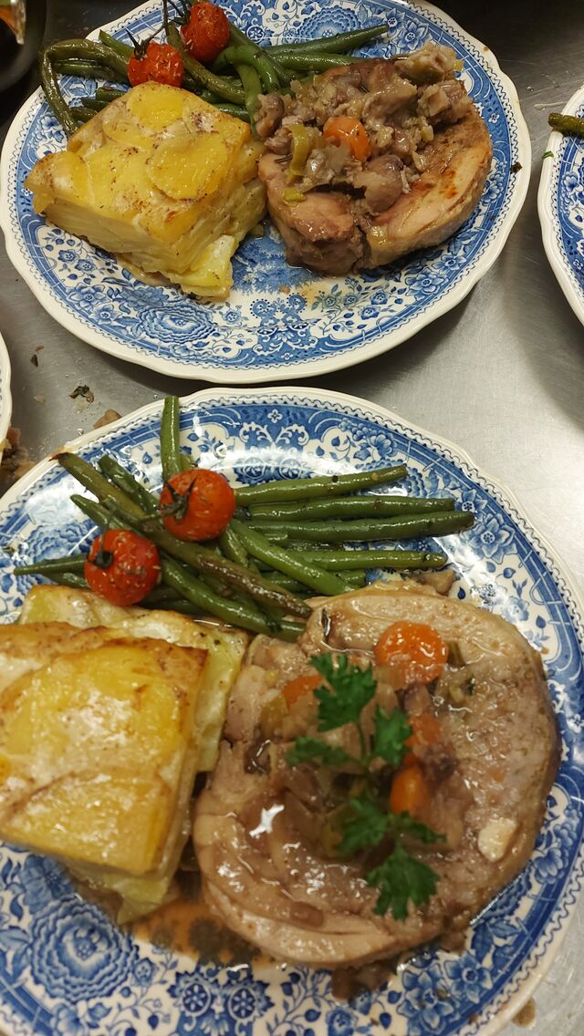 Chapon braisé farci