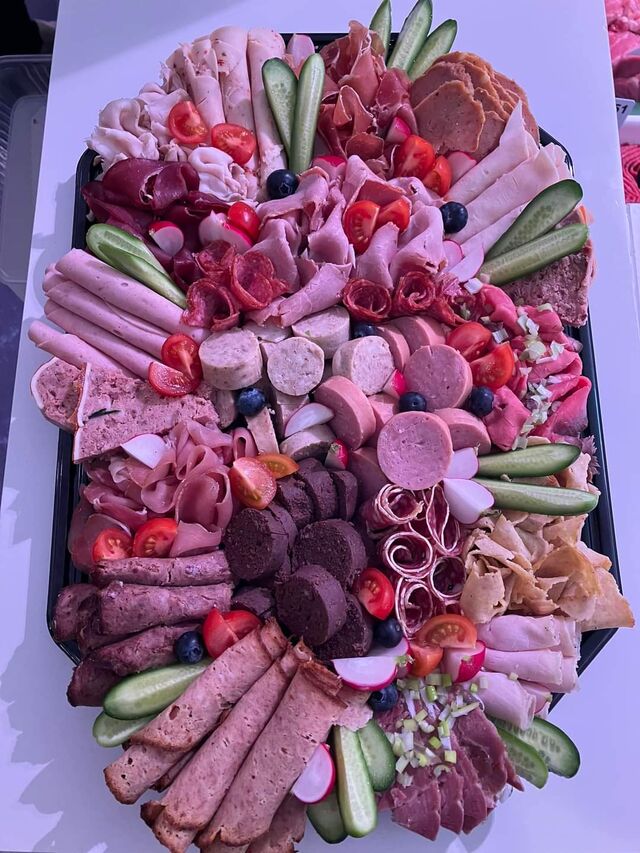 Vleesschotel 2 Zelf samen te stellen of laat u verassen door de keuze van onze slager