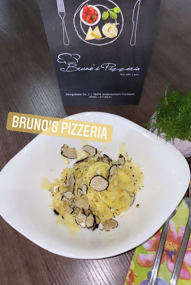 Tagliatelle mit Parmesan-Butter & Trüffel
