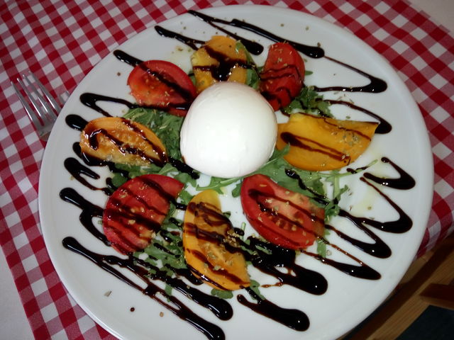 mozzarella di bufala
