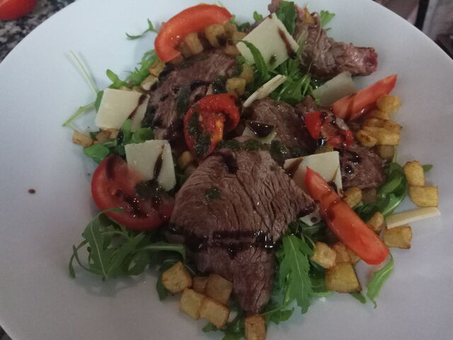 Tagliata de boeuf 250 grs de viande minimum