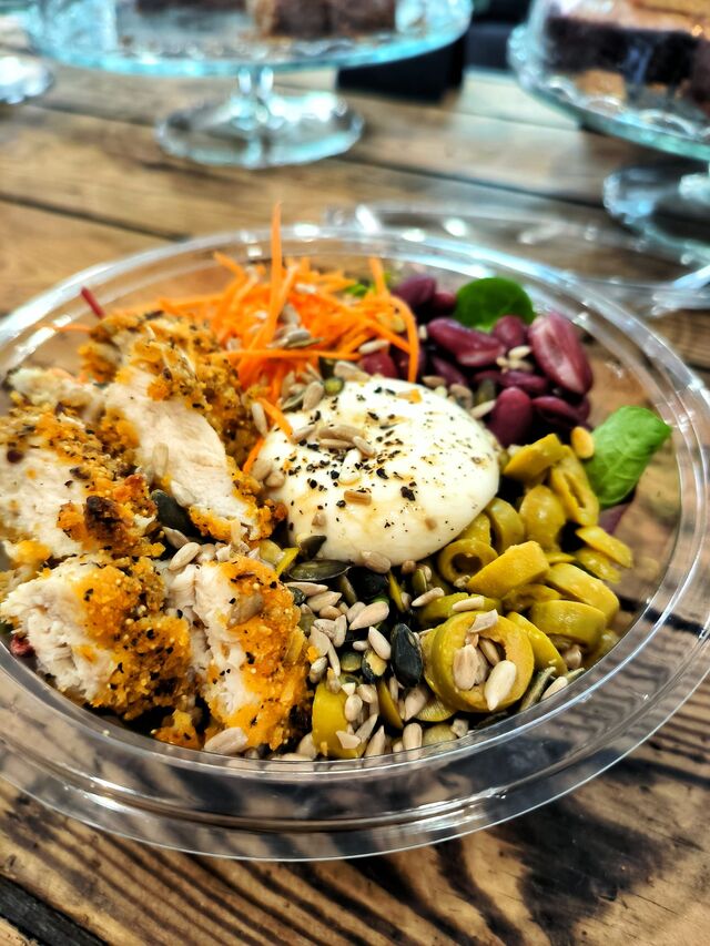 Les plaisirs disponible l'été: Salade Composée