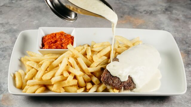 Gurmanski ljuti uštipci na kremi od mladog kajmaka