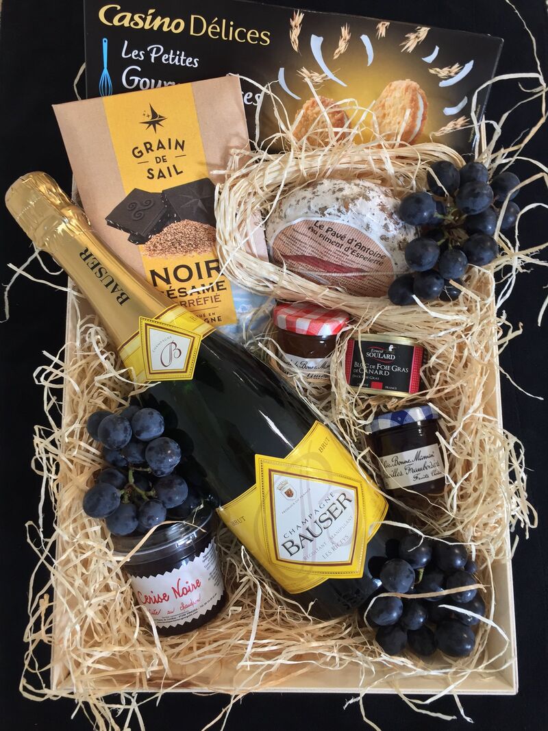 Création panier garni pour offir du Vival Pipriac