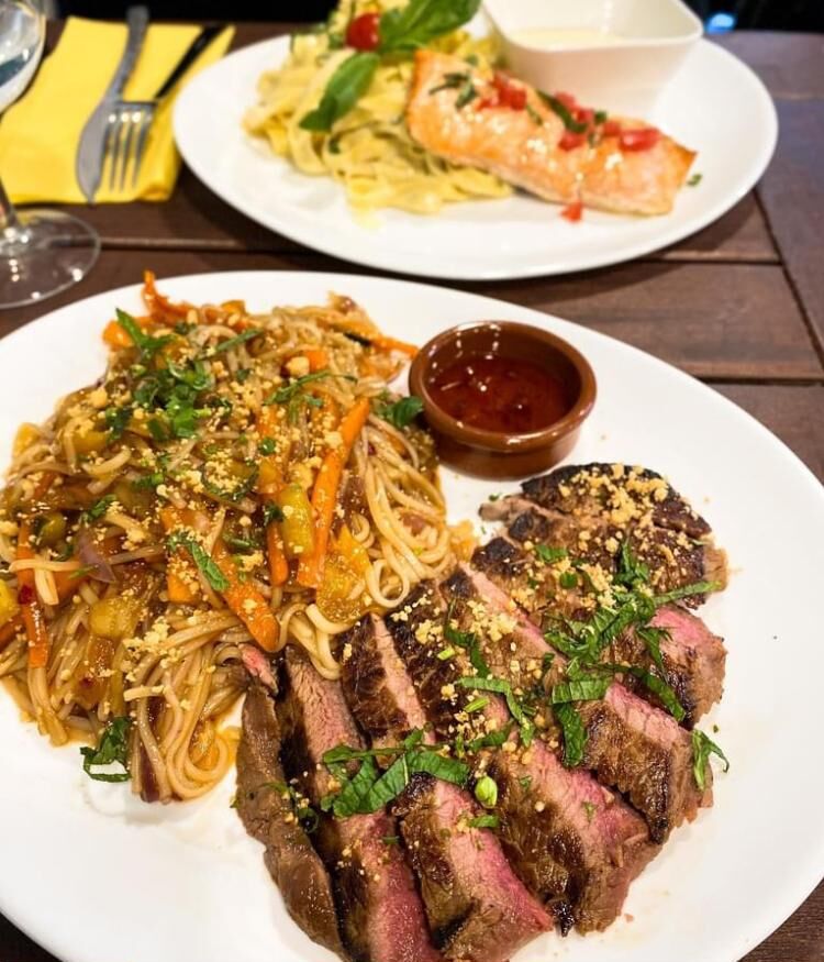 Filet de bœuf et Pavé de saumon