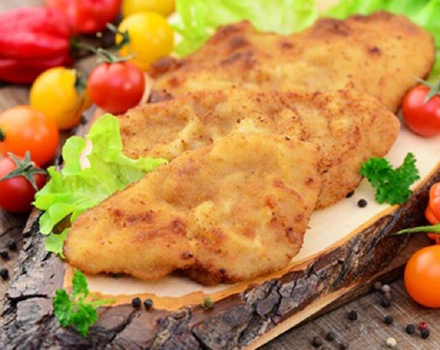 Frisch in der Pfanne gebratene Schweineschnitzel