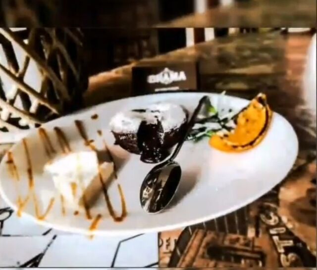 Шоколадний фондан - якщо і грішити, то тільки з цим десертом)