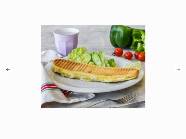 - chèvre, mozzarella ou miel, fromage
- poulet, fromage
- poulet, roquefort, fromage
- kebab, oignons, poivrons, sauce blanche