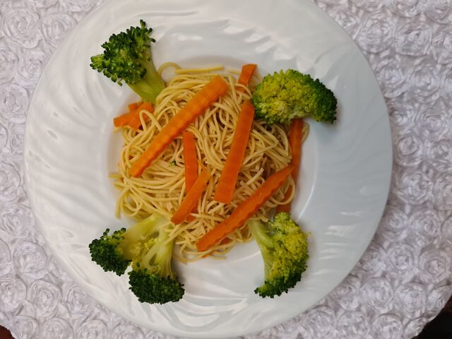 Nouilles sautées au brocoli
Chez vilayphone 