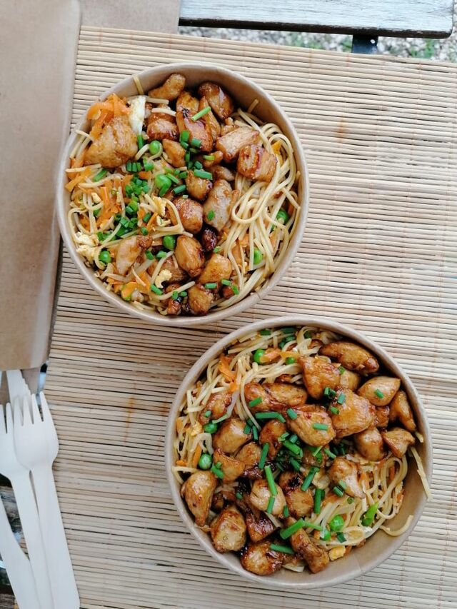 Nouilles sautées au poulet
