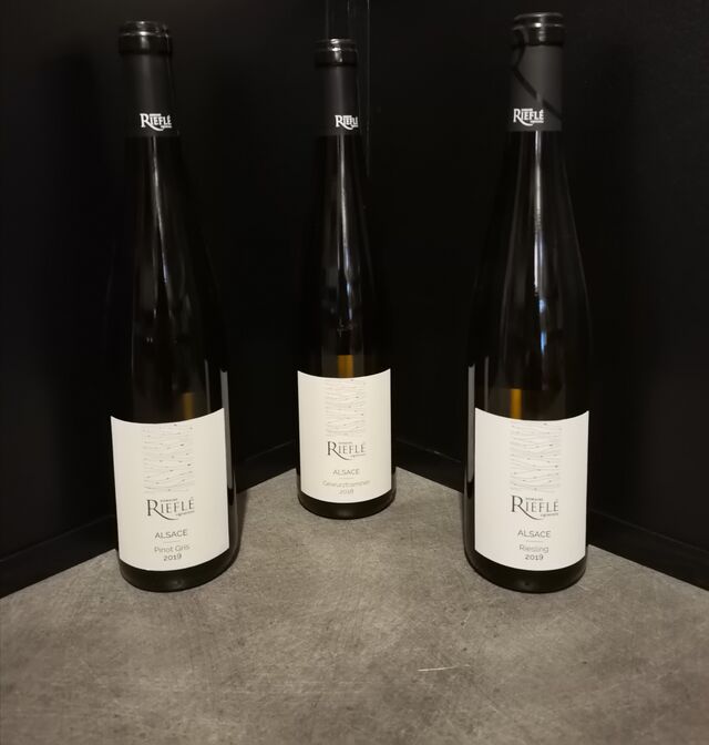 Domaine Rieflé-Landmann, Pinot gris bio 2019=16.50€ / Riesling bio 2019=16.50€ / Gewurztraminer bio 2018=17€