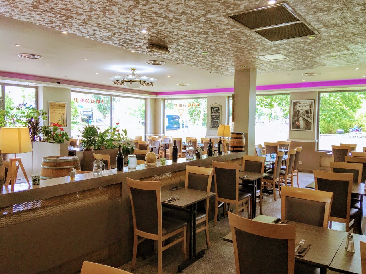 Dégustez un bon vin à la Taverne italienne 