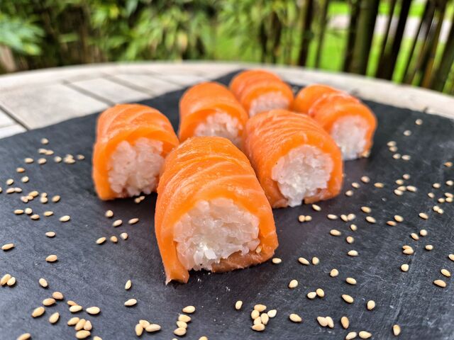 Salmon Cheese roll
