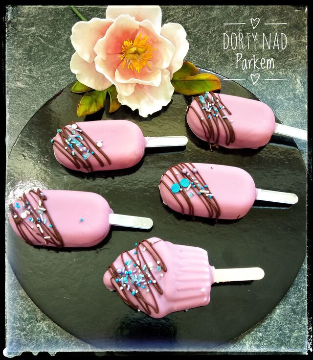 Mini nanuky višňové