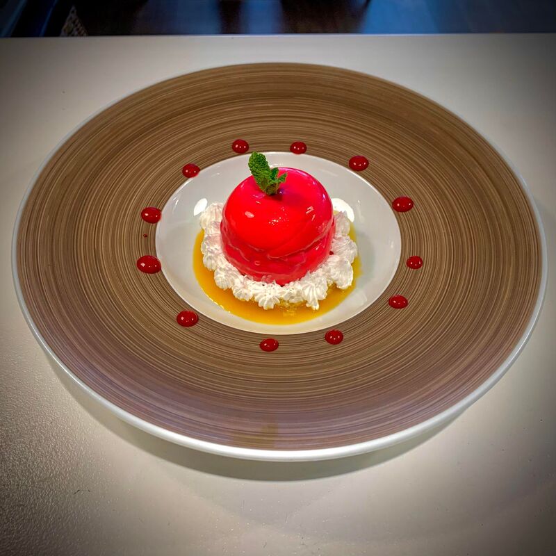 Délice de pommes et son coulis exotique