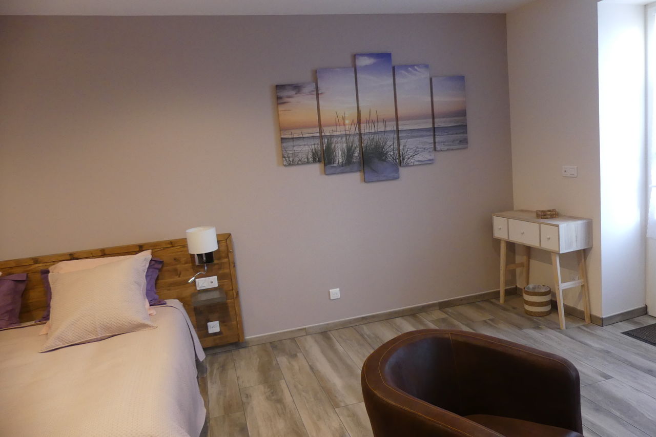 Chambre 2014. (Room 2014).