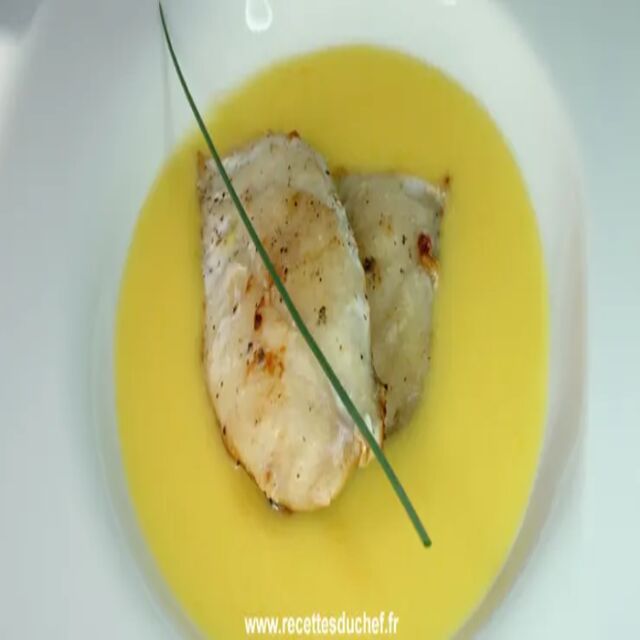 FILET DE SAINT PIERRE SAUCE CHAMPAGNE