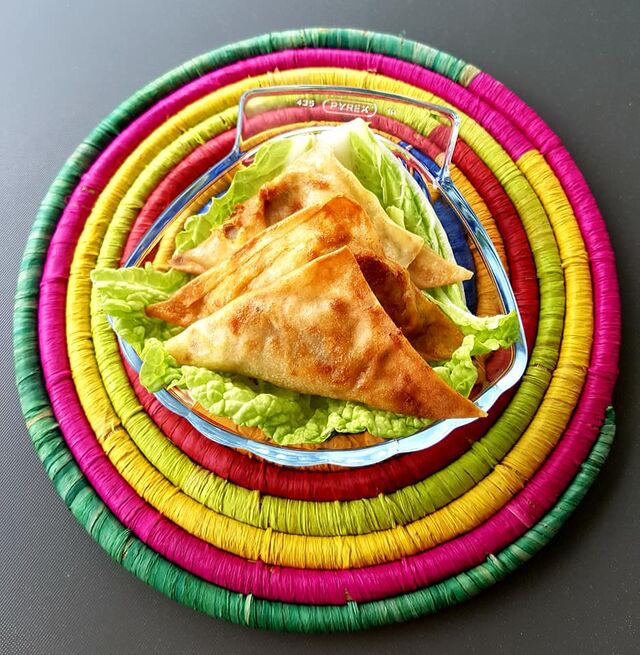 Samossas aux légumes et à la viande
