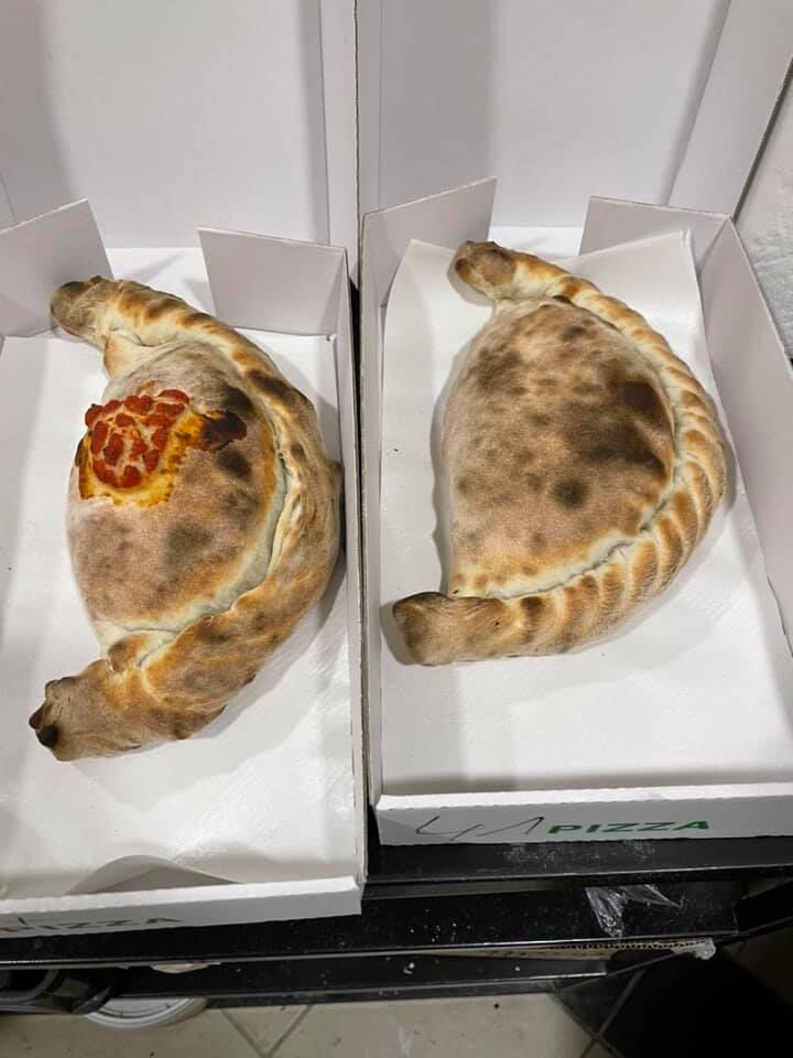 Les deux calzones.