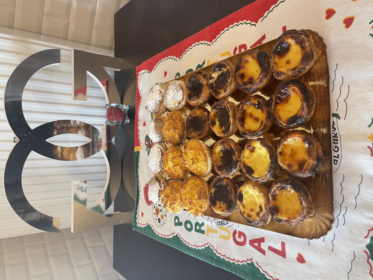 Pastel de natas simple et chocolat