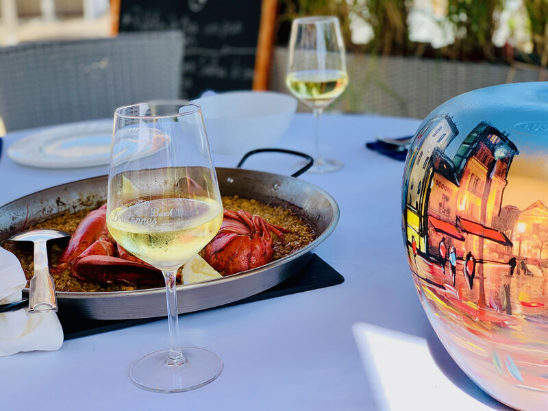 Paella con bogavante al estilo de la Bahia de Moraira