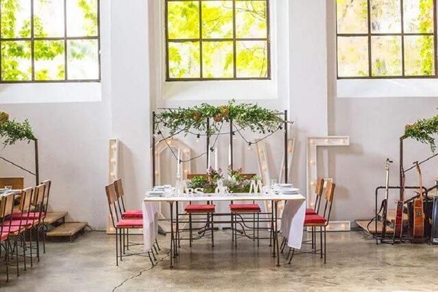 Stół dla Młodej Pary, Jubilatów itp. z podświetlanym napisem LOVE :-)