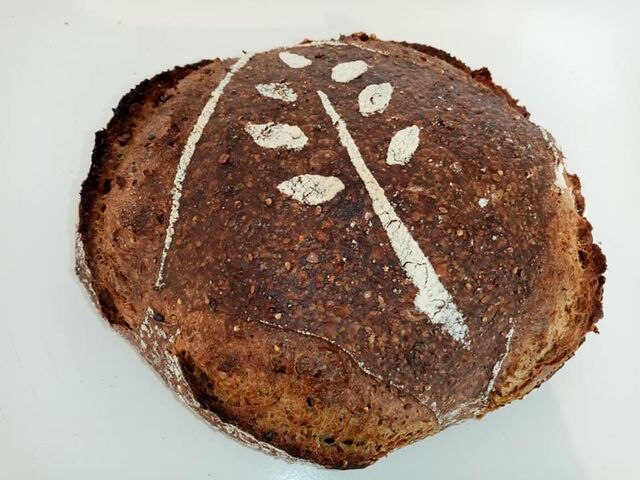 Meule céréales entière, farine T80 et céréales