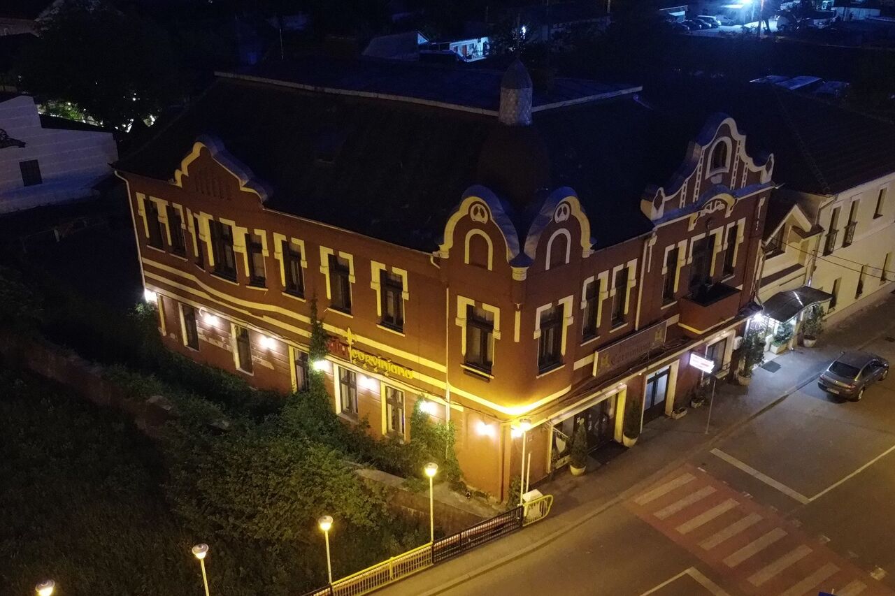 Bun venit la Corviniana!