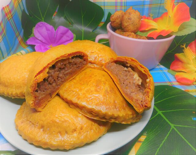 Beef Jamaïcan Patties (avec ou sans cheddar)