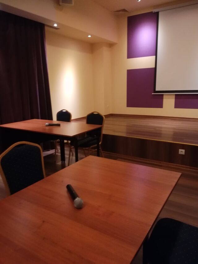 Sala konferencyjna - multimedialna 