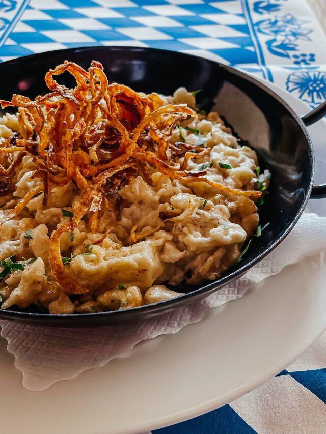 Hausgemachte
Käsespätzle 