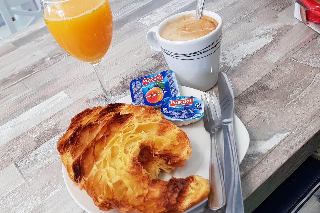 Menú Croissant Plancha