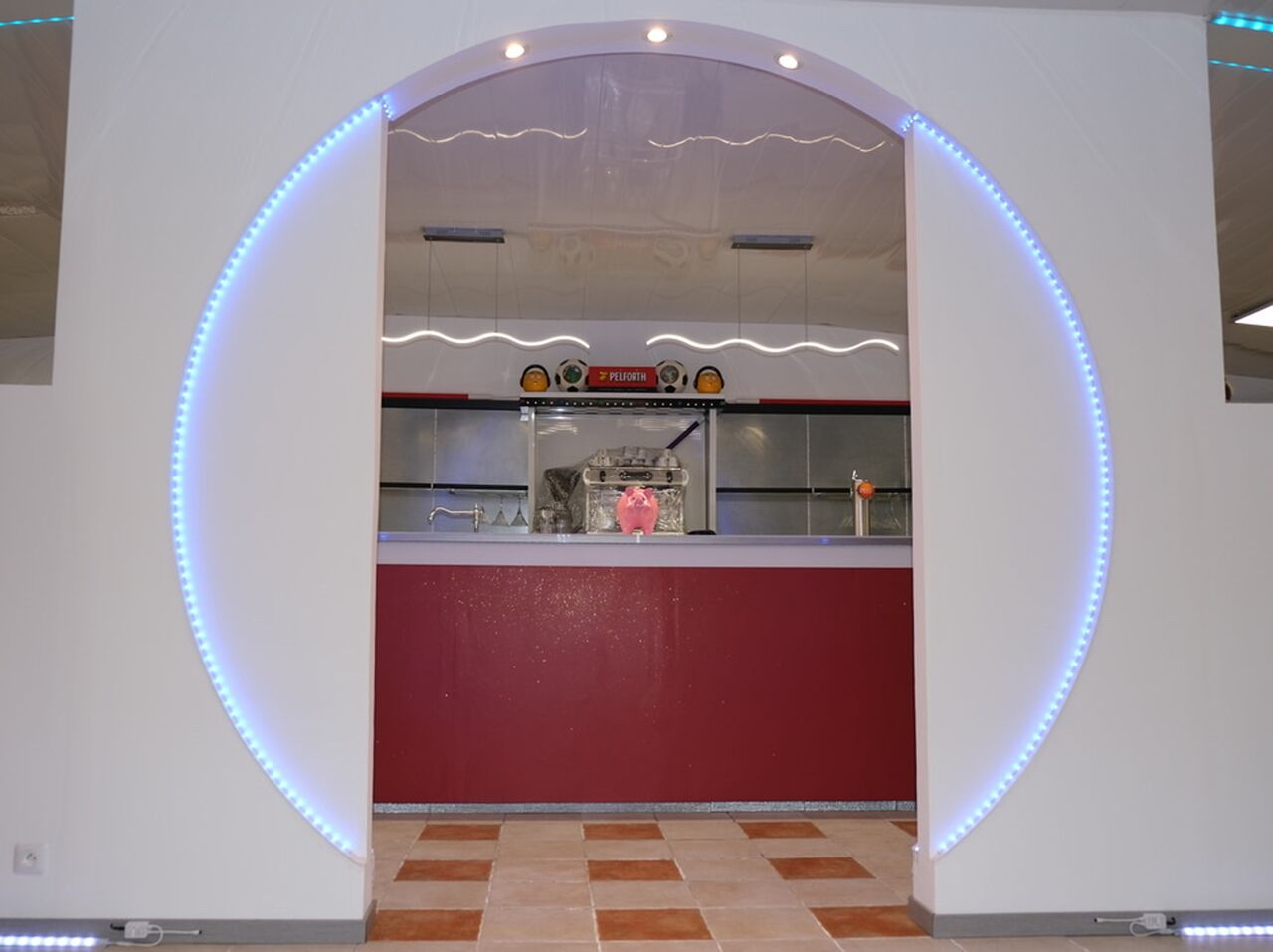 Entrée vers le bar