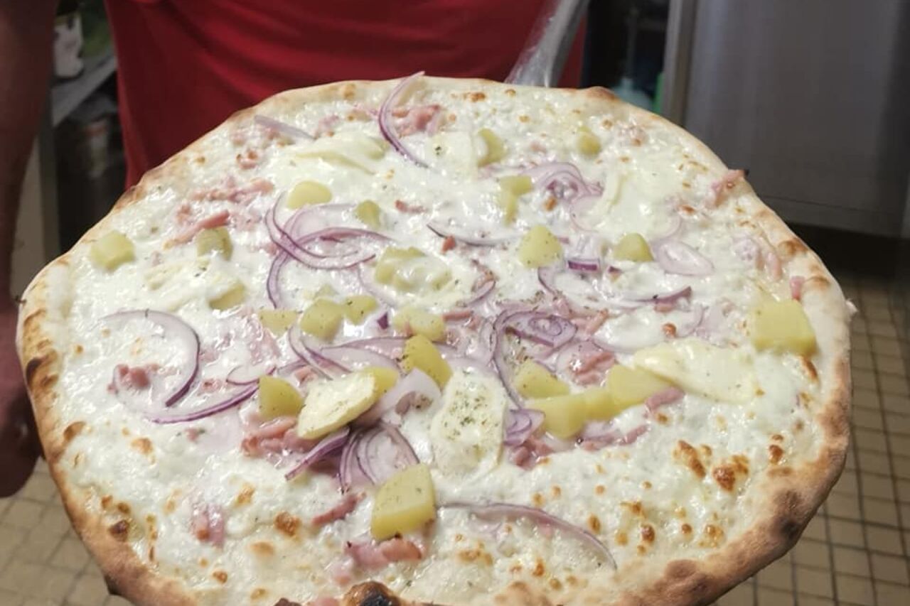 NOS PIZZAS BASE CREME