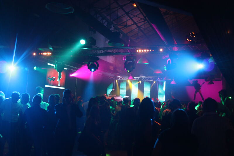 Sonorisation, éclairage, écran Led pour soirée étudiante IAE.