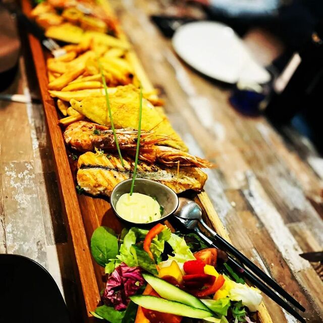 Fischplatte mit allem, was das Herz oder der Magen begehrt!