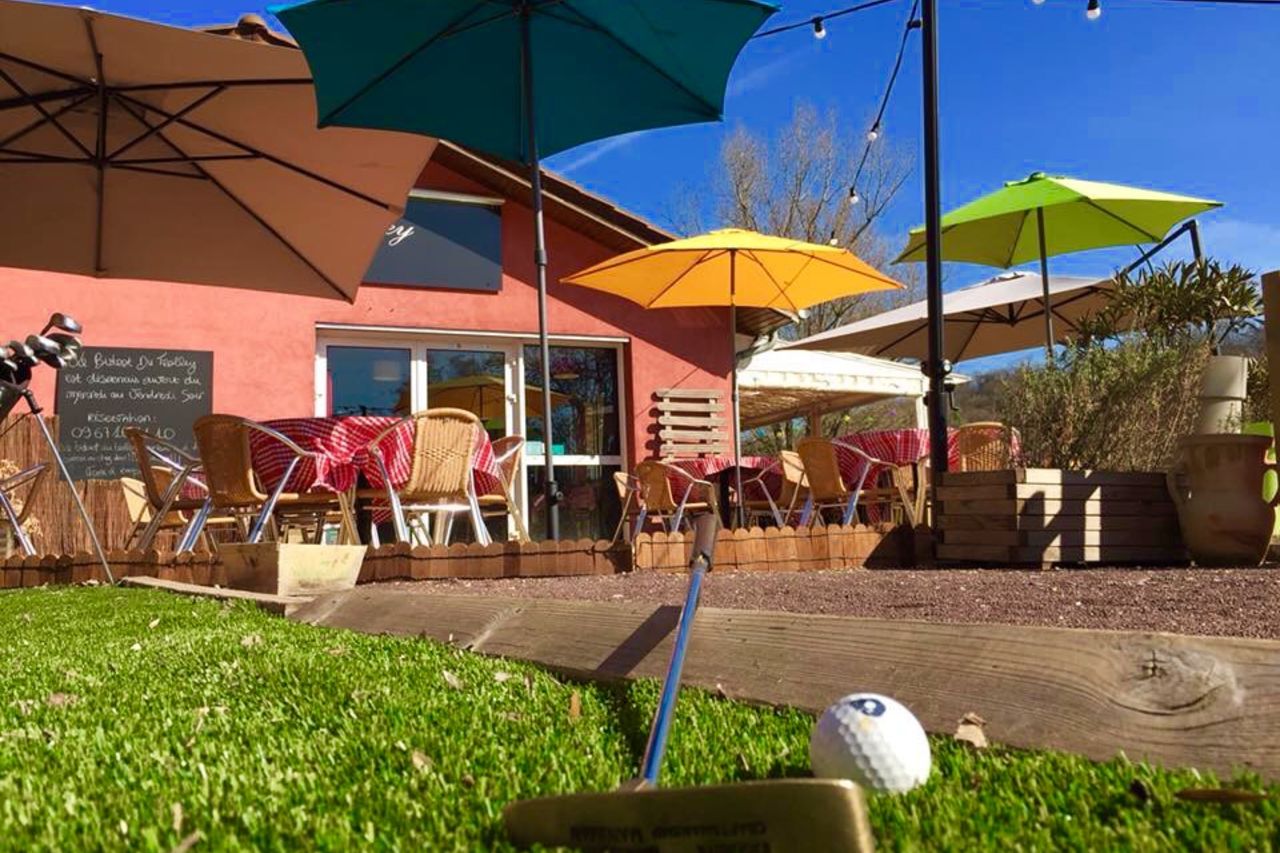 La terrasse côté face