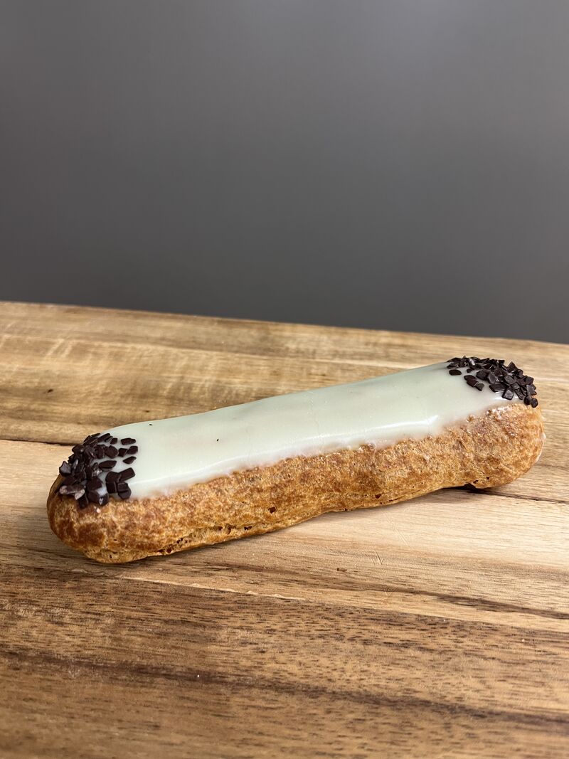 Eclair au kirsch