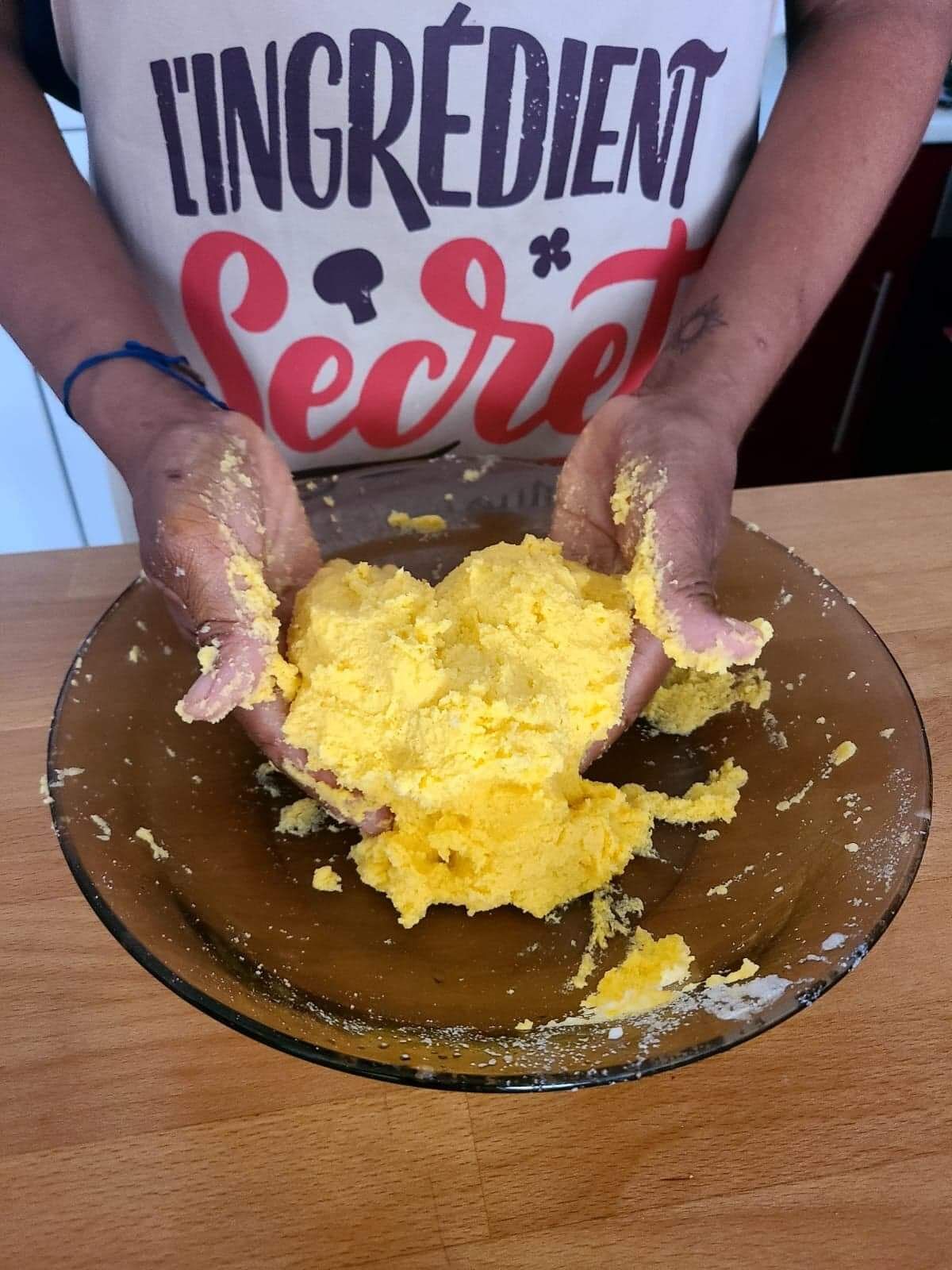 Confection des Empanadas (2): Mettre la main à la pâte