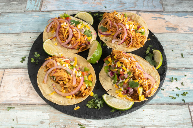 TACO TINGA POLLO 