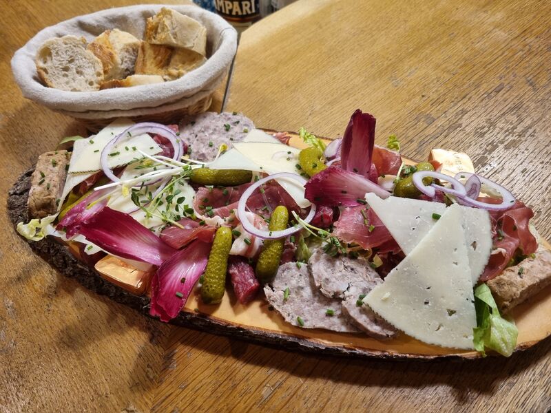 Notre planche de charcuterie