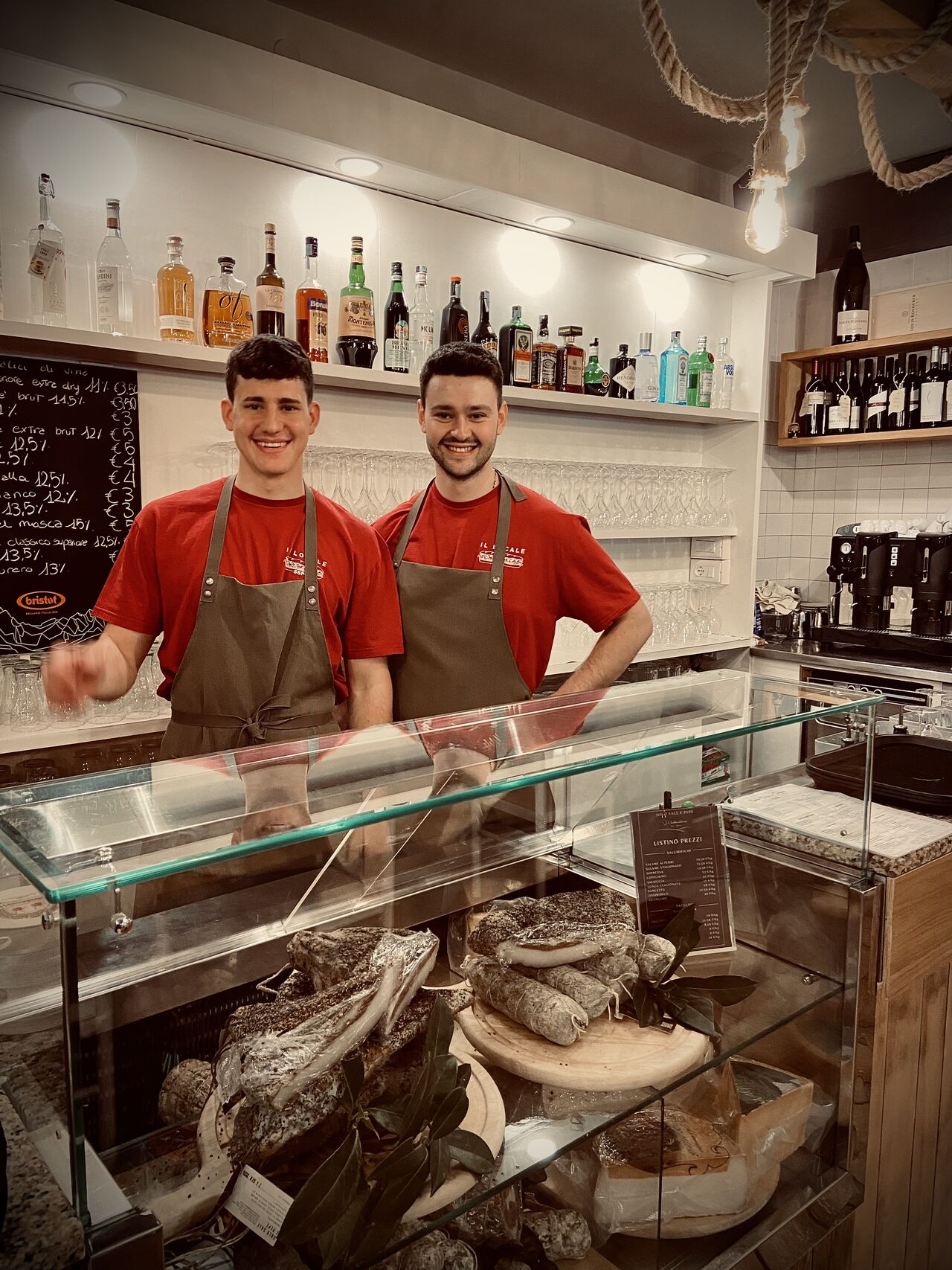 Aperitivi e cene presso SSP - Il locale