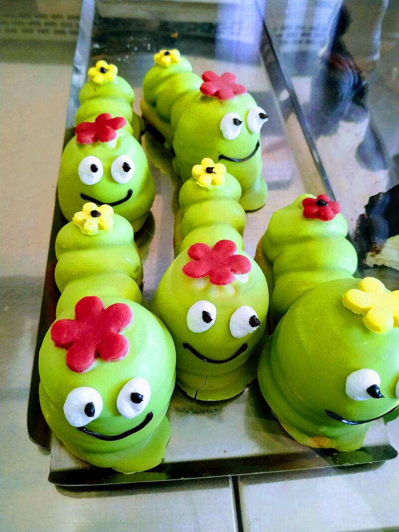 Cukrové housenky s báječným krémem 