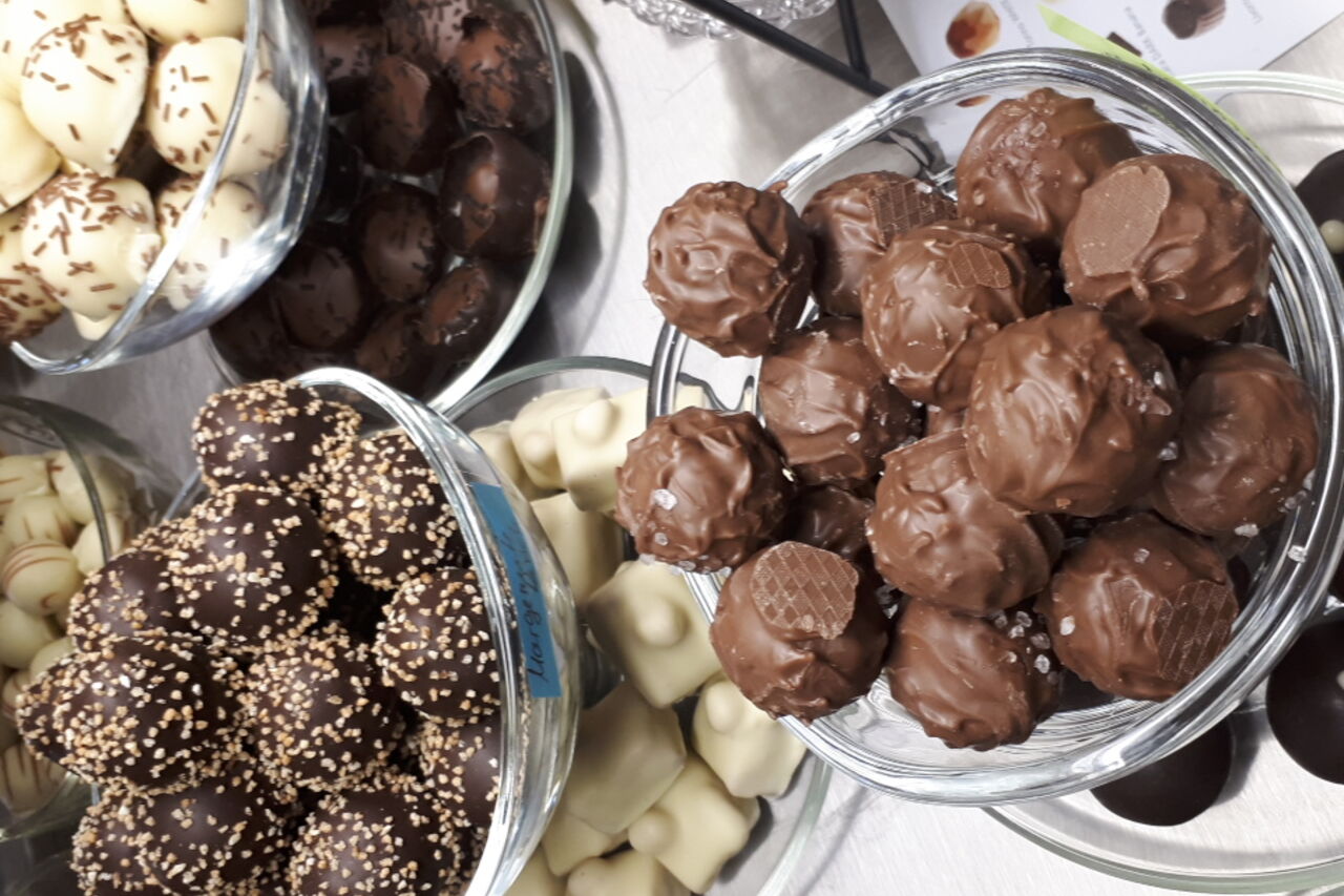 TRÜFFEL & Pralinen