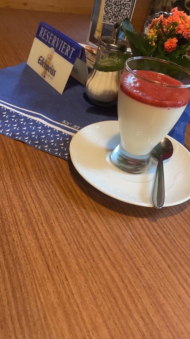 Hausgemachtes Panna Cotta 