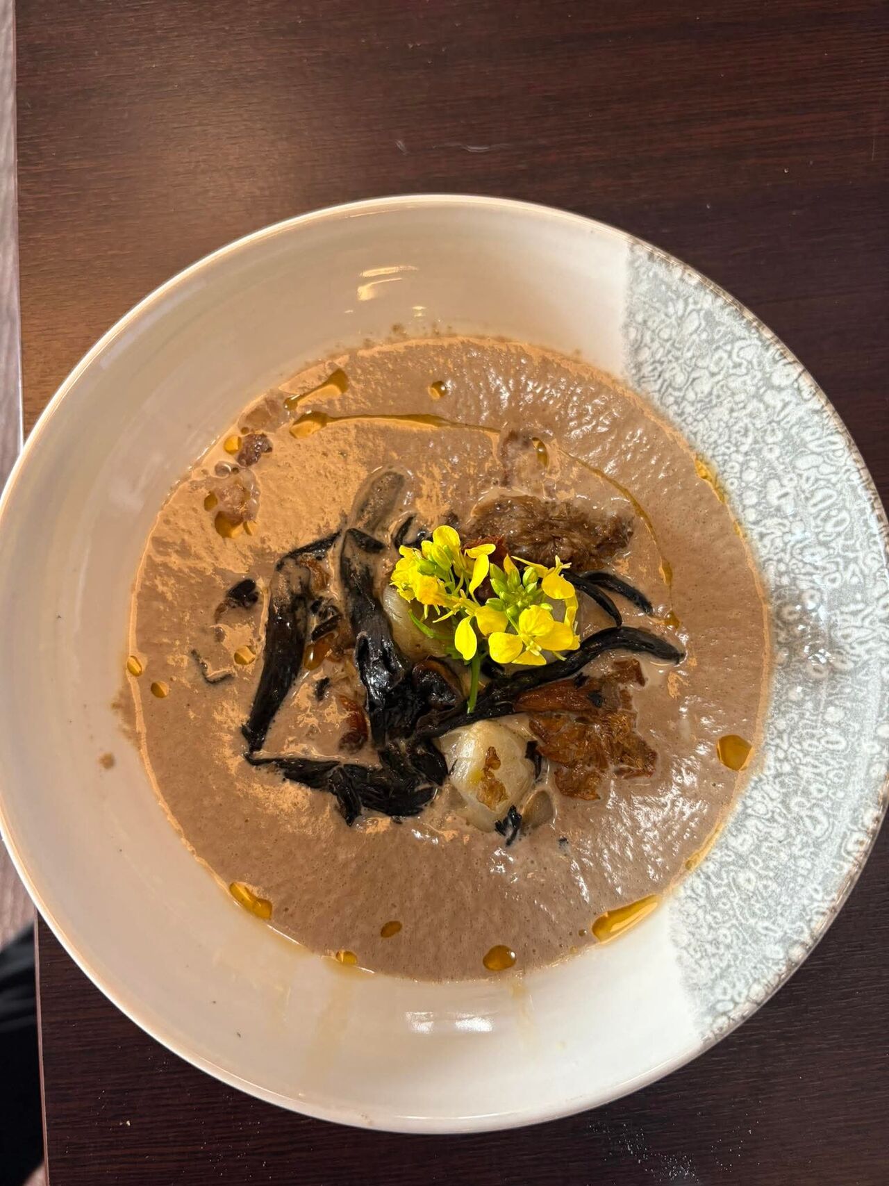 Velouté de champigons aux châtaignes