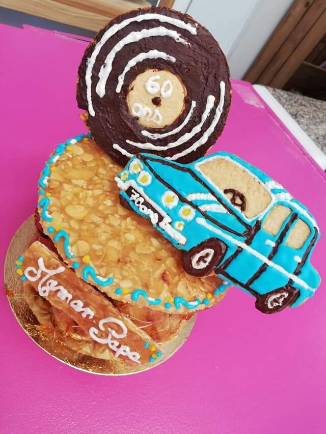 Mini pièce montée thème vinyle et voiture ancienne