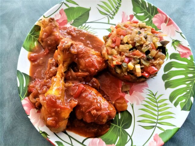 Poulet basquaise revisité au chorizo et piment d'Espelette, brunoise de légumes du soleil