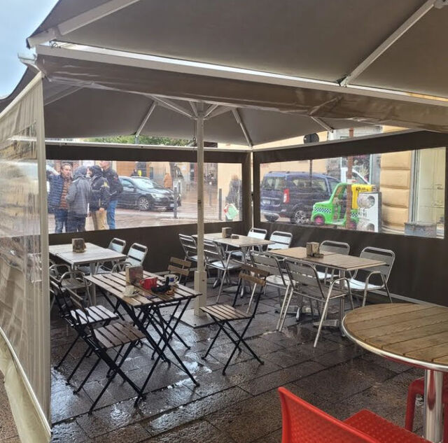 Terrasse couverte selon la météo